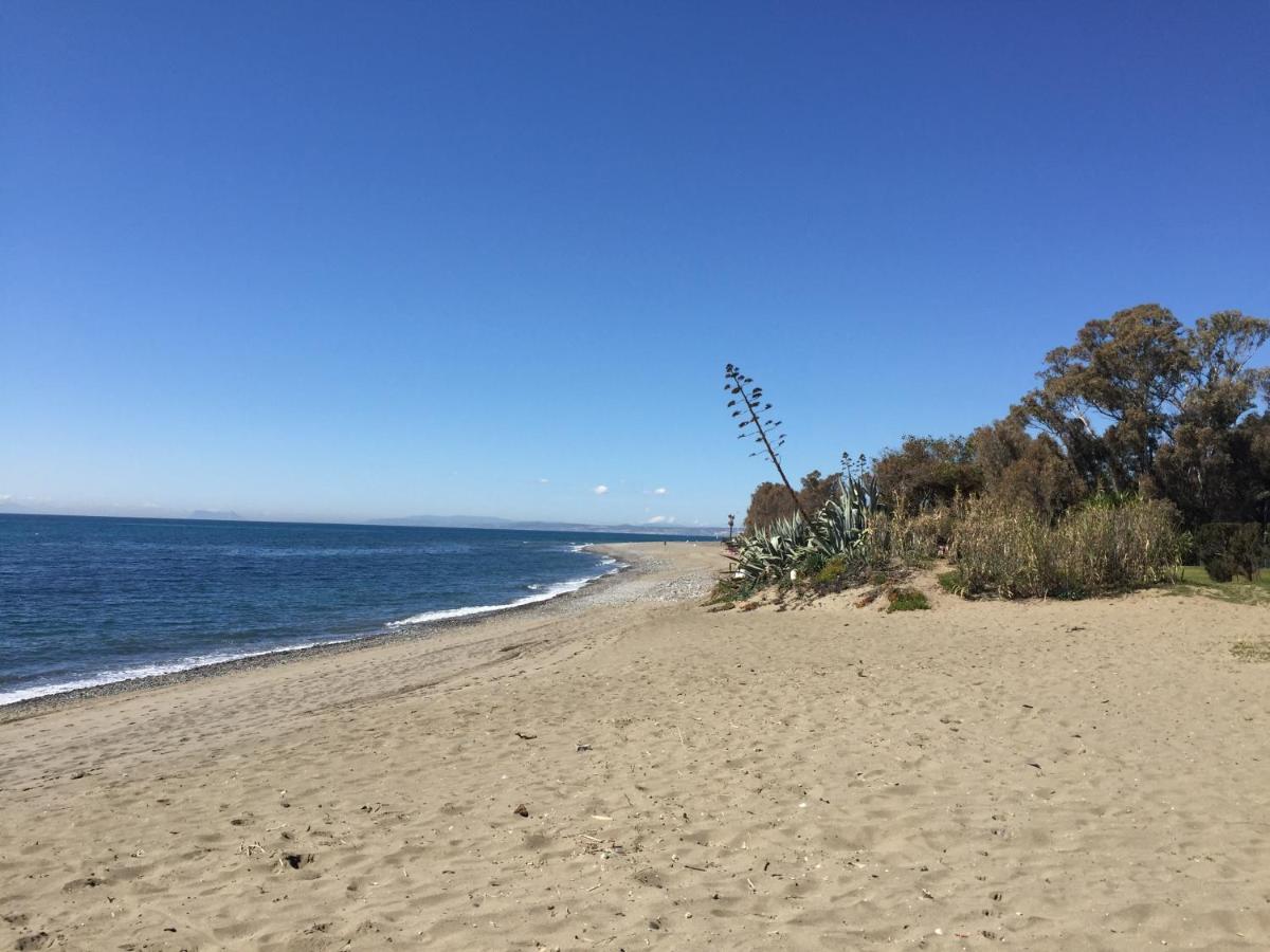 Beachside Estepona Buitenkant foto